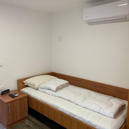 Apartman Decorus Maribor Extérieur photo